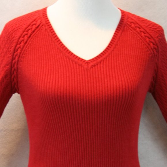 Tommy Hilfiger Ribbed Red Cotton V-Neck Cable Sleeve Pullover Sweater SZ M EUC - Picture 5 of 10